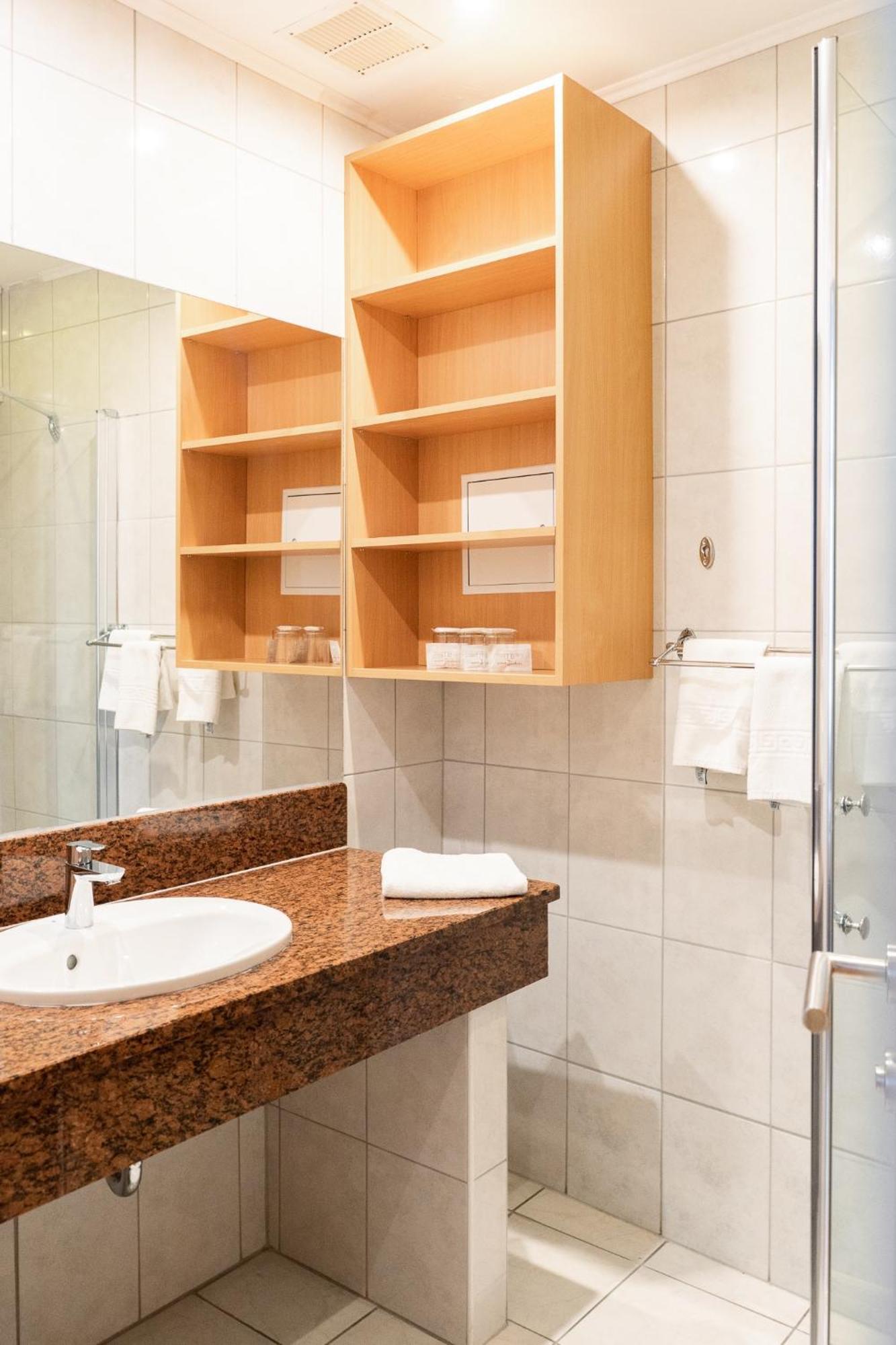 Continental Hotel-Pension Виена Екстериор снимка